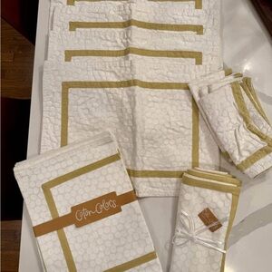 Set Of 8 Napkins & Placemats. Coton Colors. Gold & Off White. Dots. GUC